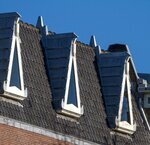 De ramen aan de Tweede Passeerdersdwarsstraat, gezien vanaf de Marnixstraat.
<br/>
Marcel Westhoff, 2019-02-01